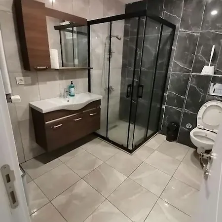 דירה Sweet Warm House In איסטמבול