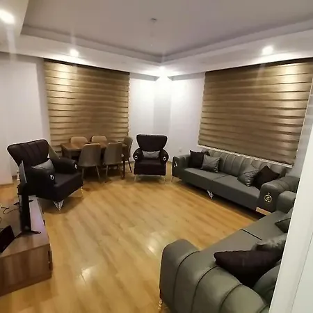 Sweet Warm House In דירה